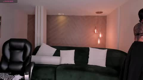 Sarah  independent model online show from April 23, 4:09 am