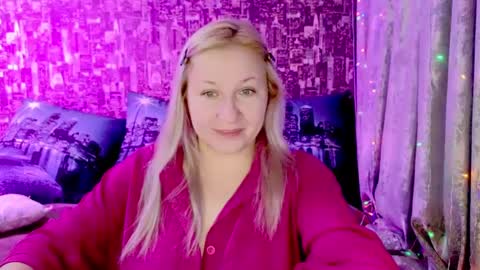 Sara online show from December 22, 6:48 pm