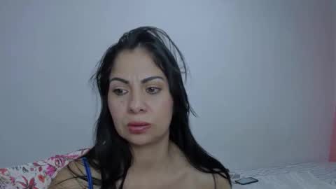 sara luna online show from February 23, 10:01 pm