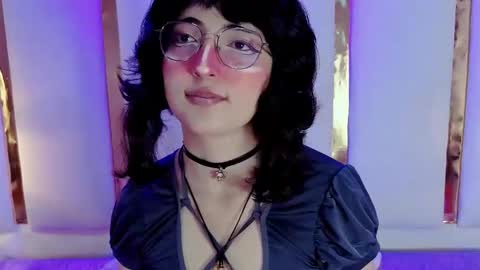 sara  online show from March 3, 7:26 am