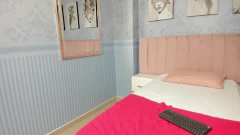 Sara  online show from March 6, 1:57 pm