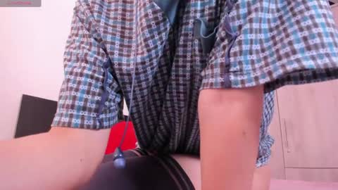 Sara   online show from April 20, 1:14 pm