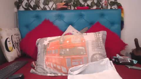 Sara Wills online show from September 29, 2:16 pm