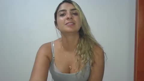 sarissmunera online show from February 21, 11:10 pm