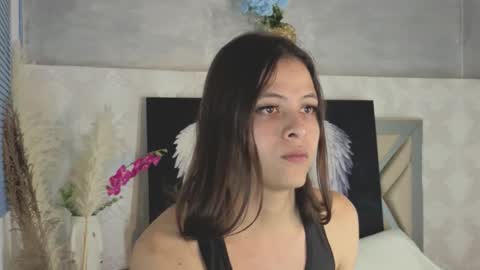 sarah online show from February 6, 10:34 pm