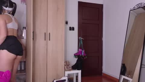 Sara online show from February 11, 9:18 pm