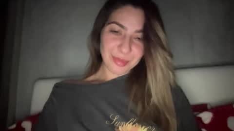 Sarrah online show from November 24, 10:52 pm