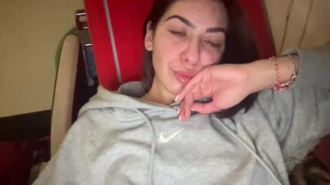 Snapshot of sarrah_rossy chatting on March 3, 6:13 pm Sarrah online show from March 3, 6:13 pm