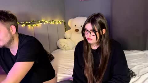 sasakyra online show from April 21, 9:55 pm