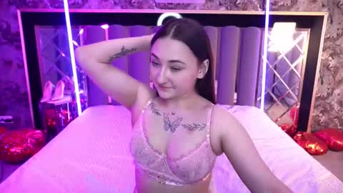 sashaduvalle online show from February 15, 8:07 pm