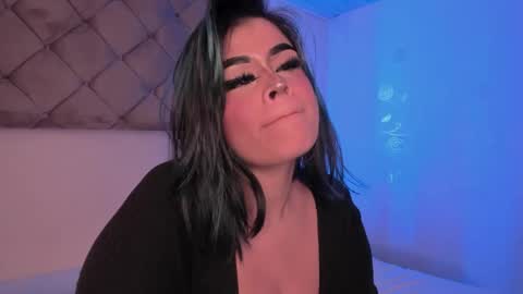 selene  online show from February 13, 1:29 am