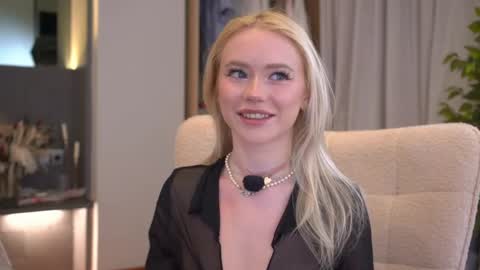 sashalore online show from April 15, 2:37 am