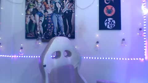 Snapshot of sashayscott chatting on September 13, 7:11 am Onlyfans  nataliaclaus online show from September 13, 7:11 am