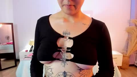 saskia_vellour online show from March 12, 10:35 pm