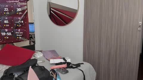 saskiagrendel online show from September 10, 6:20 pm