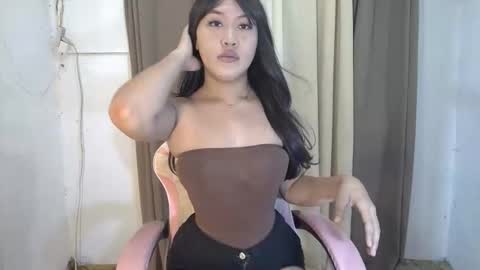 sassy_jenny8 online show from May 30, 6:17 pm