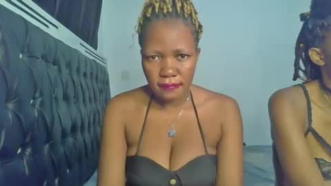 sassy_queen9 online show from October 27, 5:46 pm