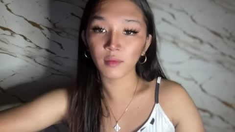Sassygirl online show from April 22, 10:44 am
