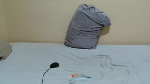 sassybabe20 online show from March 6, 5:45 pm