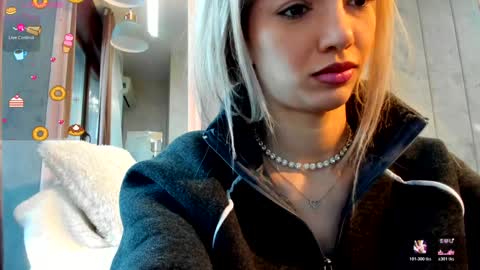 sassyt33n online show from January 17, 7:40 am