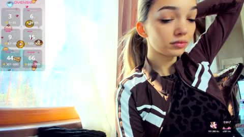 sassyt33n online show from March 9, 9:36 am