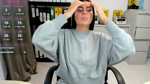 sassytiff online show from October 27, 1:55 pm