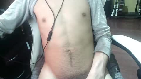 saturno_97 online show from June 9, 5:51 am