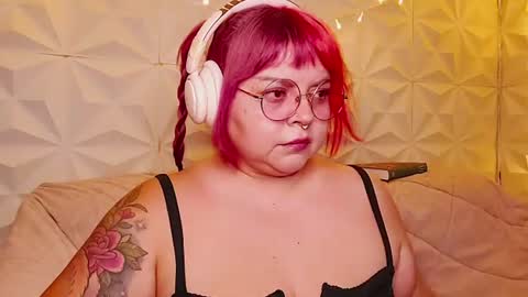 Gina George online show from July 21, 12:01 am