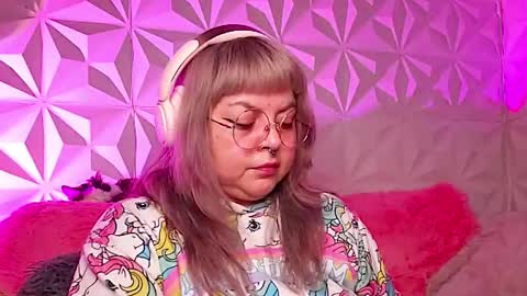 Gina George online show from November 24, 2:21 am