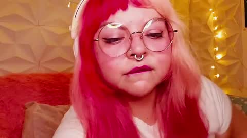Gina George online show from July 7, 11:31 pm