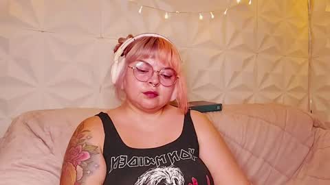 Gina George online show from July 28, 1:03 am