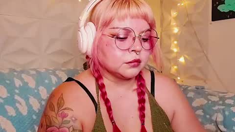 Gina George online show from June 27, 11:11 pm
