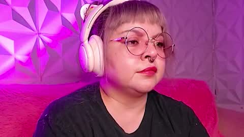 Gina George online show from November 6, 1:52 am