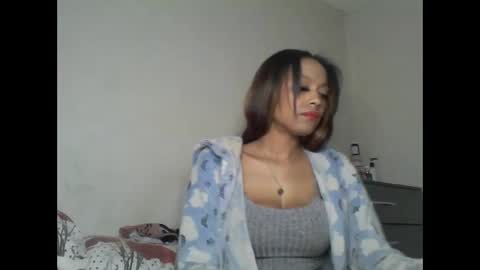 Shaniiice online show from February 17, 1:36 am