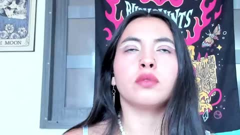 Zaren online show from May 3, 4:57 pm