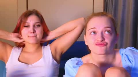 LUNA and ANNA    online show from December 9, 2:28 pm