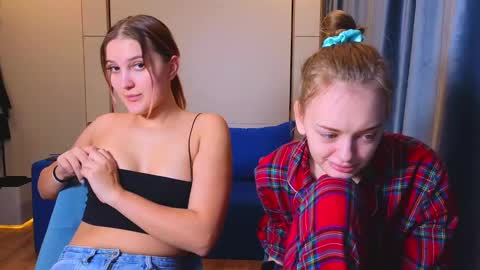 LUNA and ANNA    online show from December 30, 5:02 pm