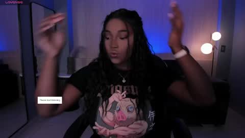 S a v a n n a h  online show from May 9, 11:27 am