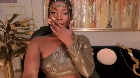 S a v a n n a h  online show from October 31, 3:34 pm