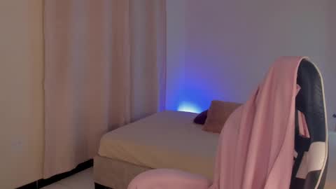 Savannahwildee online show from February 20, 3:52 pm