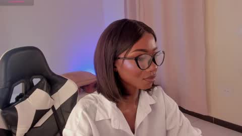 Savannahwildee online show from February 2, 3:39 pm