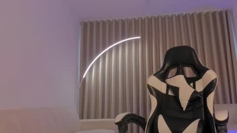 Savannahwildee online show from September 30, 11:42 am