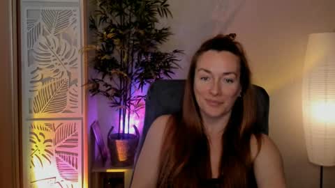 save the qween online show from April 15, 1:36 pm