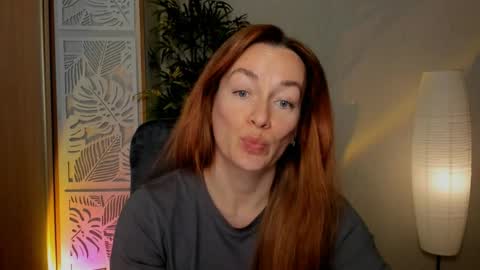 save the qween online show from April 10, 11:59 am