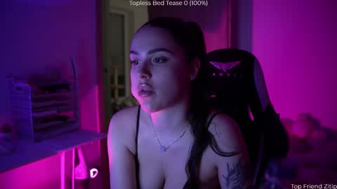 Naomi online show from February 1, 8:28 pm