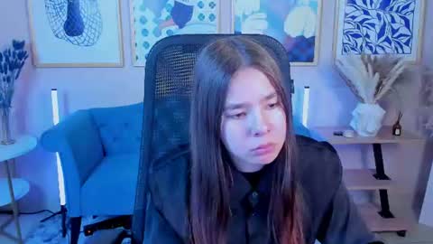 Saya online show from July 18, 1:46 pm