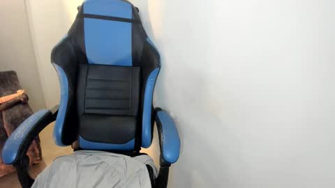 scarbadgirl_ online show from November 20, 3:49 am