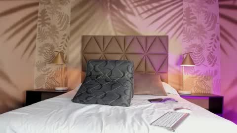 Scarleet online show from January 13, 8:05 pm