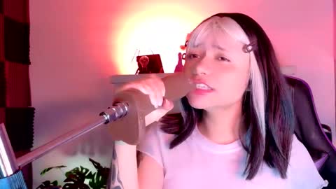 scarlet_gold online show from December 2, 4:53 am