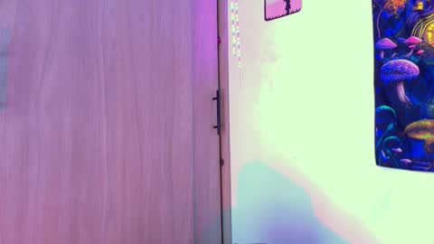 Scarlet online show from November 2, 1:33 pm